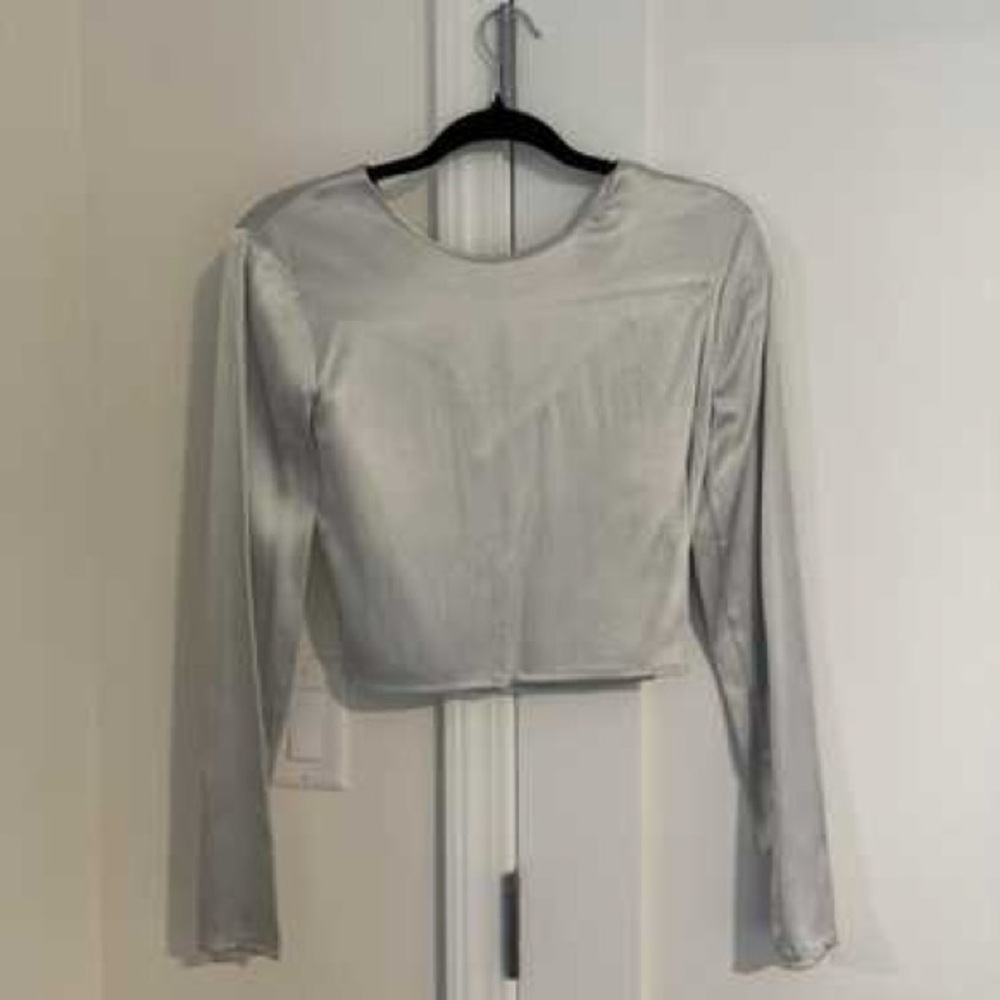 Zara Metallic Silver Crop Top. NWT